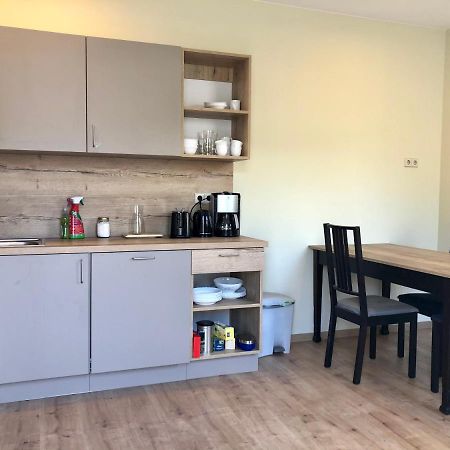 Die Senfbude - Wunderschoene Apartments Fuer 4 Personen Mit Terrasse & Stellplatz Leipzig Exterior photo