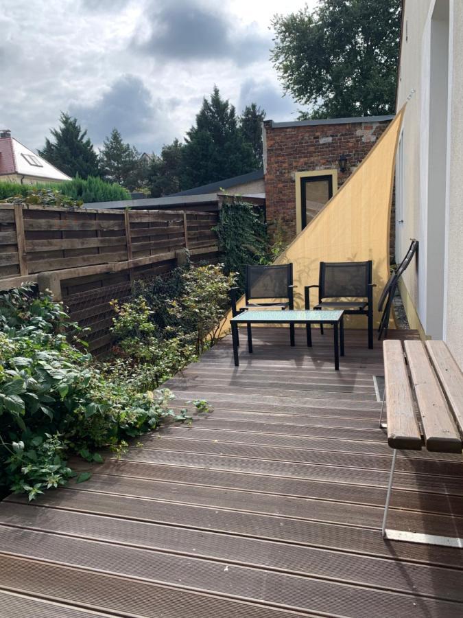 Die Senfbude - Wunderschoene Apartments Fuer 4 Personen Mit Terrasse & Stellplatz Leipzig Exterior photo