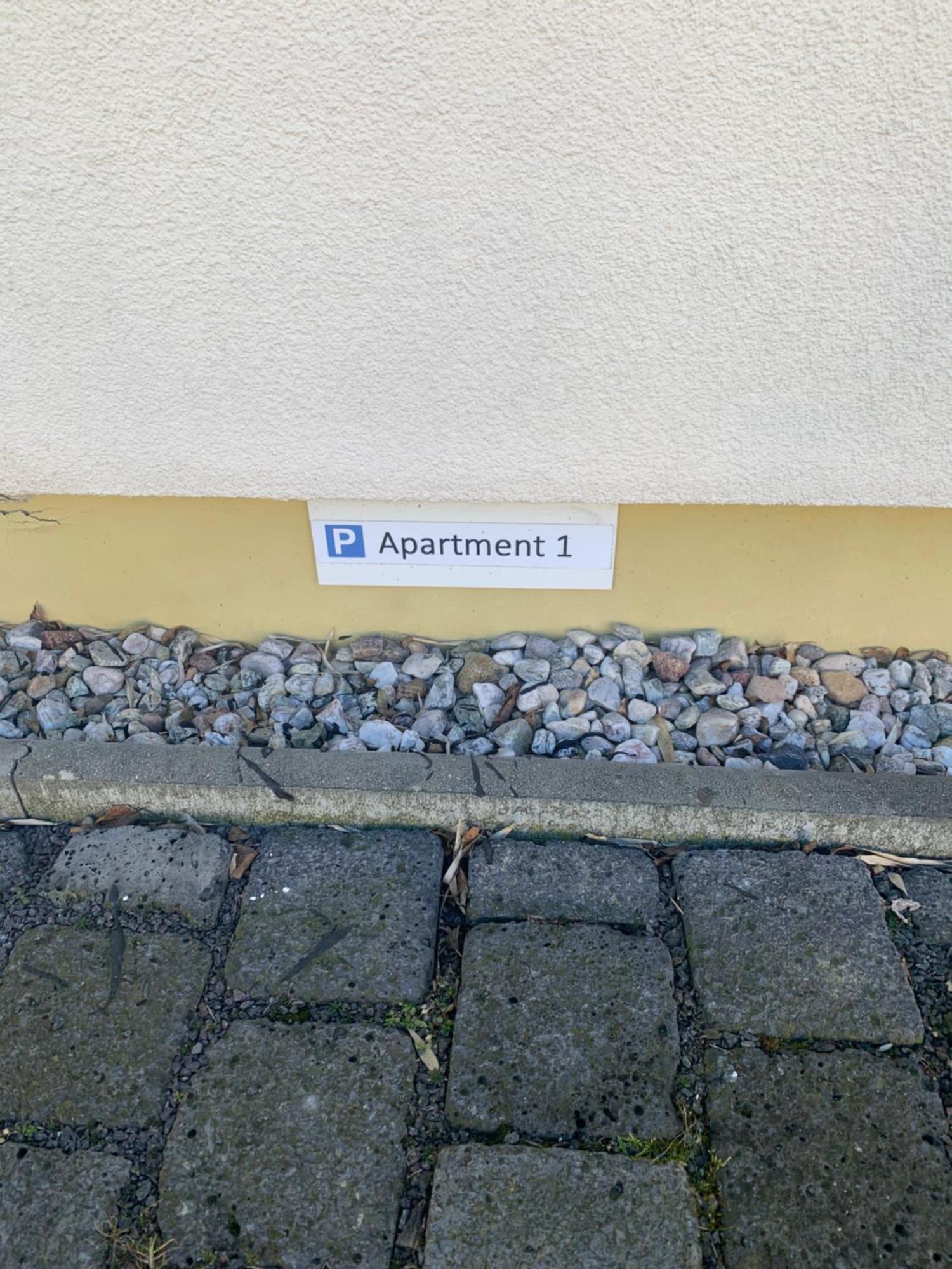 Die Senfbude - Wunderschoene Apartments Fuer 4 Personen Mit Terrasse & Stellplatz Leipzig Exterior photo