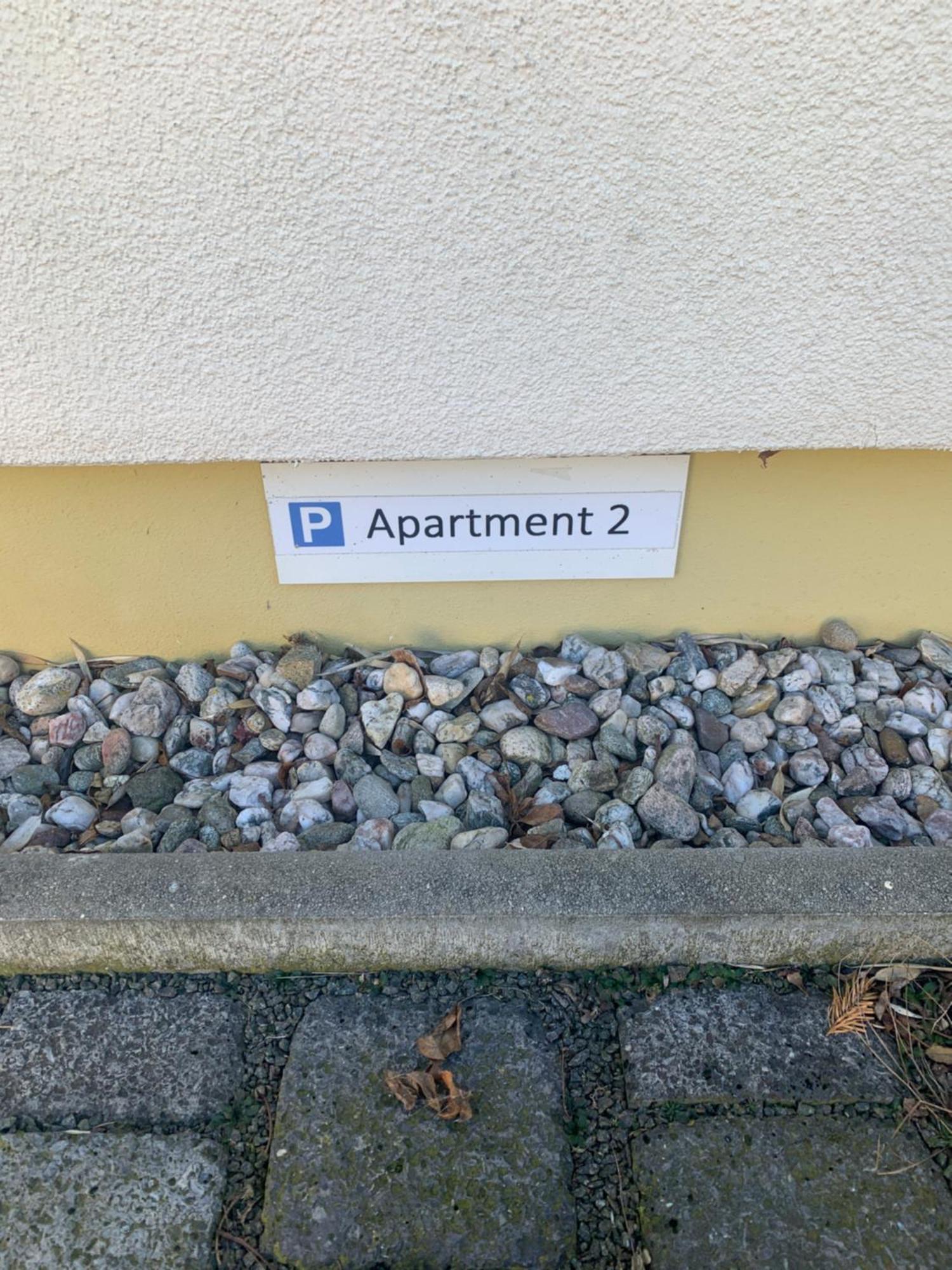 Die Senfbude - Wunderschoene Apartments Fuer 4 Personen Mit Terrasse & Stellplatz Leipzig Exterior photo